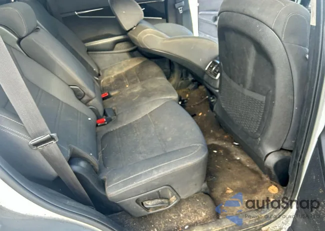 5XYPGDA33KG440060: 96946375