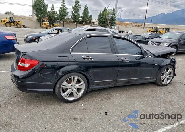 WDDGF4HB3CA623305: 99141325