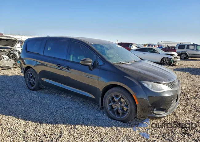 2C4RC1FG5JR312248: 97578435