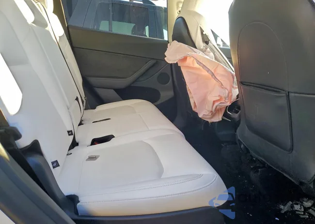 7SAYGAEE2SF227643: 95093545