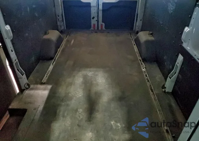 1FTNR2CM9FKA44761: 96825565