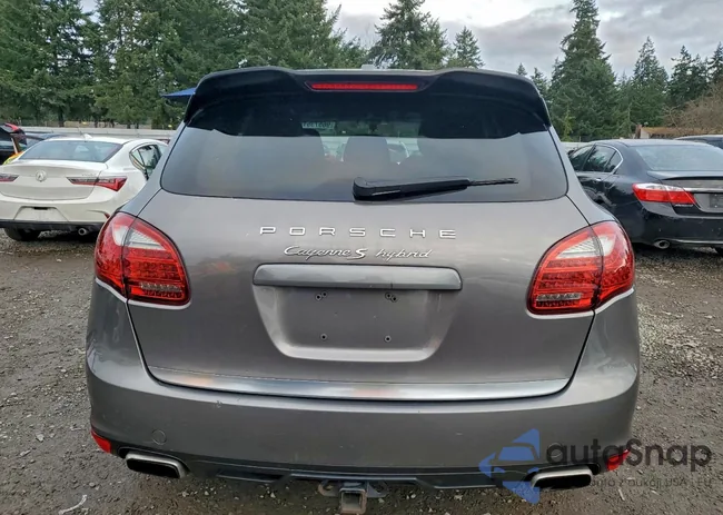 WP1AE2A28CLA93062: 96573515