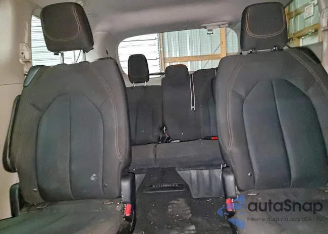 2C4RC1DG1HR521855: 98444915