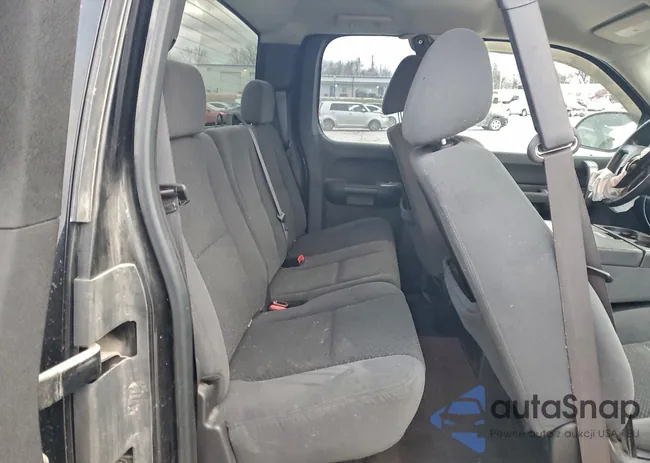 2GCEC190381287632: 96207535