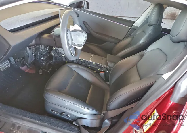 5YJ3E1EA4RF830646: 93720265