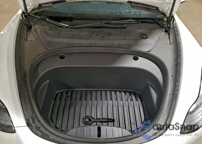 5YJ3E1EAXPF658507: 94888645