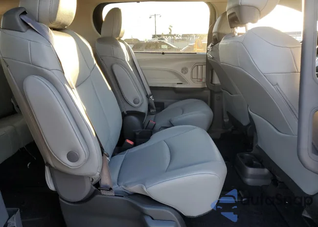 5TDJRKEC0RS186061: 40595134