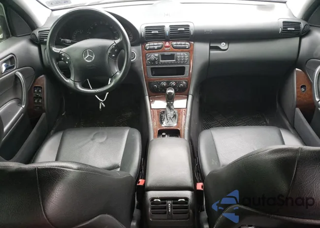 WDBRF61J02F203047: 40980204