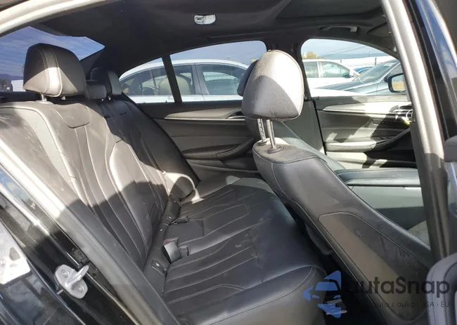 WBSJF0C52KB285892: 40209824