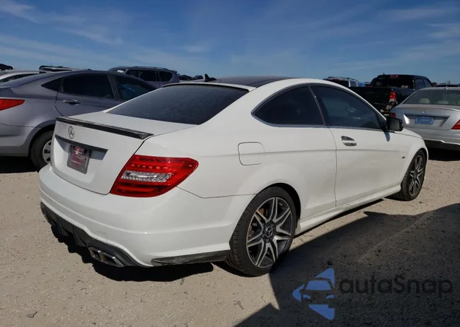 WDDGJ4HB7DG011248: 40683784