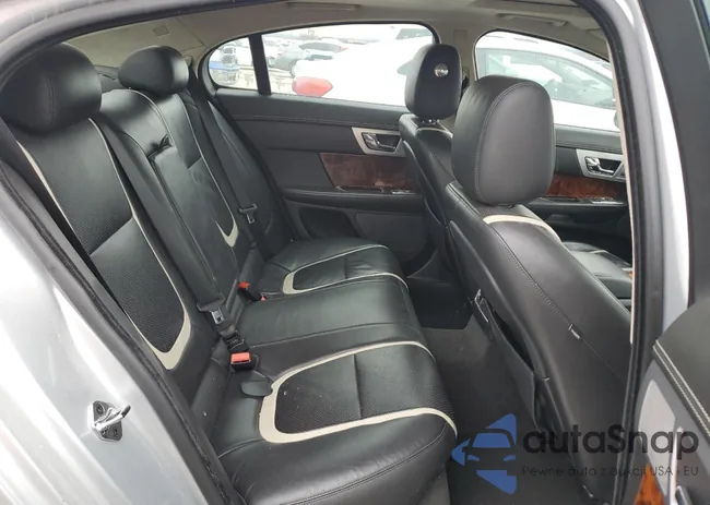 SAJWA0F70F8U67359: 40003894