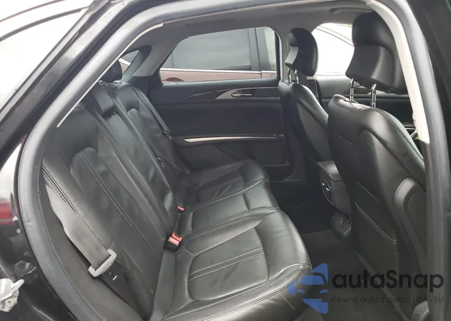 3LN6L2JK2ER811735: 40490254