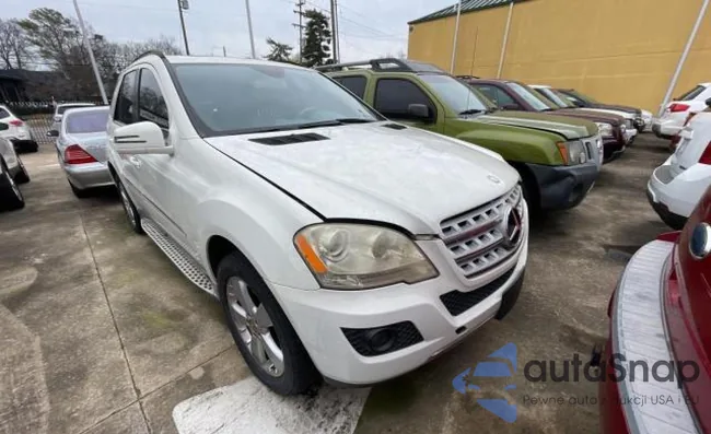 4JGBB5GB6BA695469: 37075034