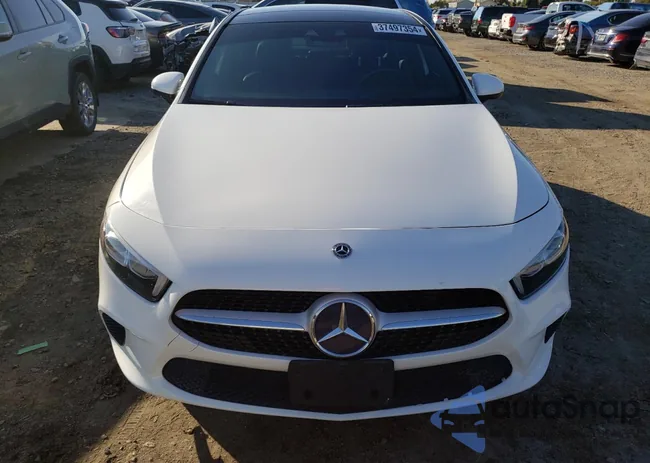 WDD3G4EB8KW017497: 37497354