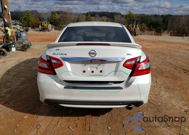 1N4AL3AP3GC182168: 40569564