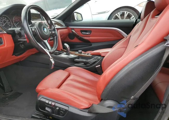 WBA3T3C55EJ877319: 38374324