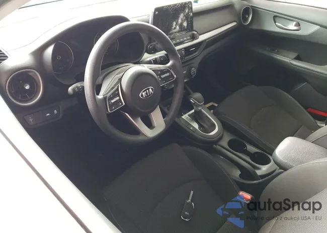 3KPF24AD0ME357849: 41306844