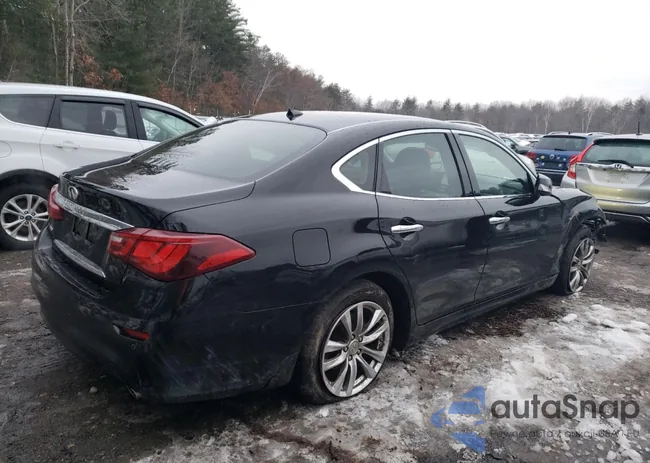 JN1BY1AR7JM220706: 40240684