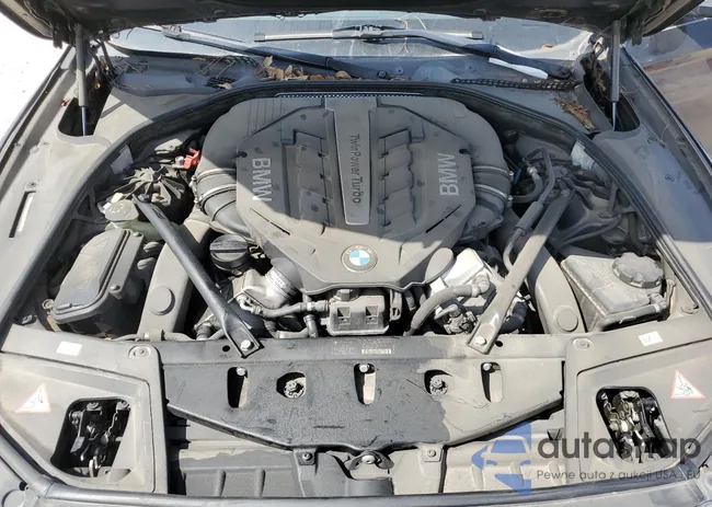 WBAFR9C52CDX79133: 44777914