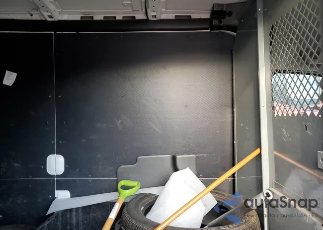 1FTYR2CM9HKA44193: 39696524