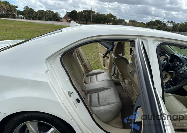 JH4CU2F6XBC012133: 42721854