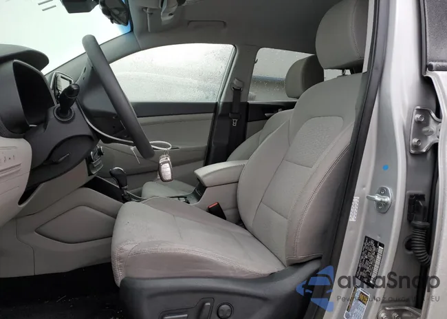 KM8J33AL0LU280131: 41682924