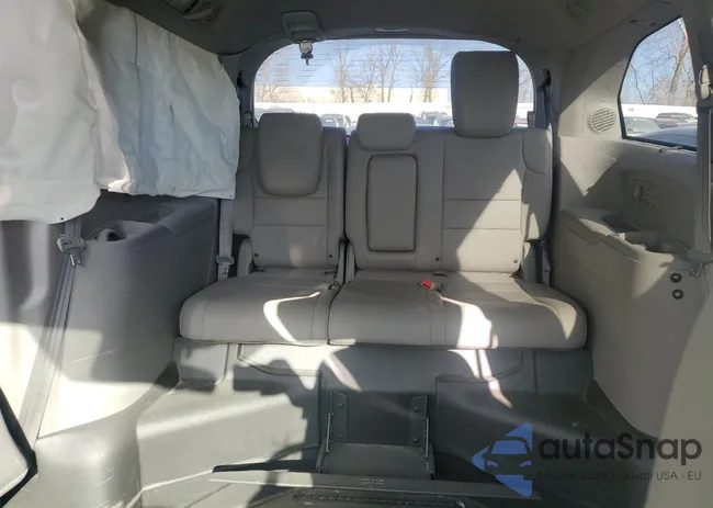 5FNRL5H93FB041067: 42322244