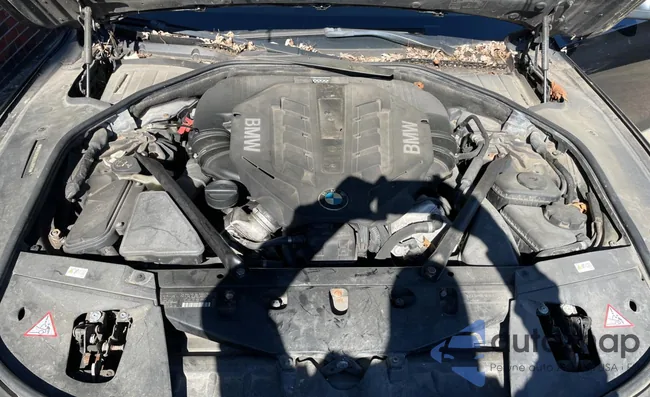 WBAKC8C58CC435970: 41863144