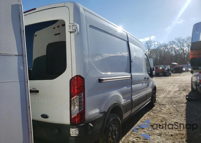 1FTYR2CM9HKA44193: 42899644