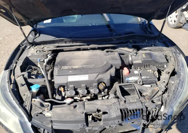 1HGCR3F83EA004130: 43577954