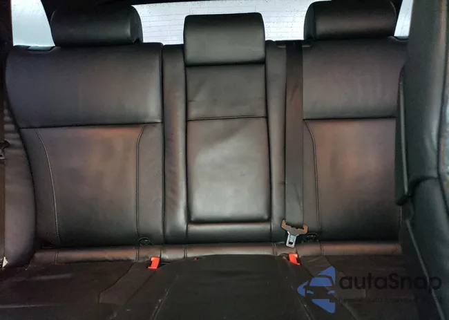 5UXFA93516LE84272: 39130034