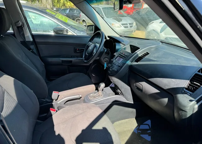 KNDJT2A52C7419559: 44090274