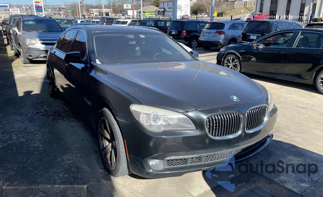 WBAKC8C58CC435970: 41863144