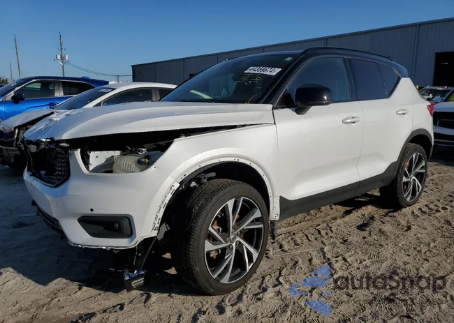 YV4162UM3L2243416: 44359674