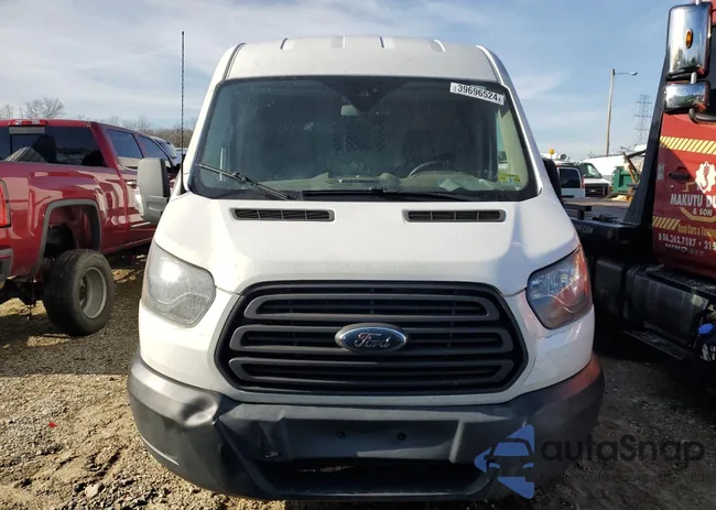 1FTYR2CM9HKA44193: 39696524