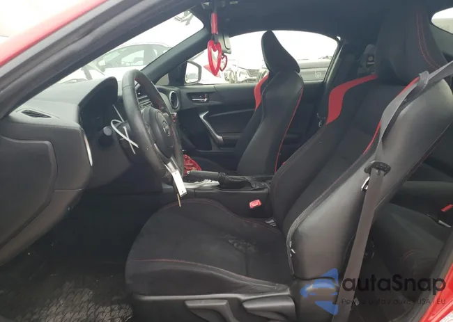 JF1ZNAA18F8704176: 44971204