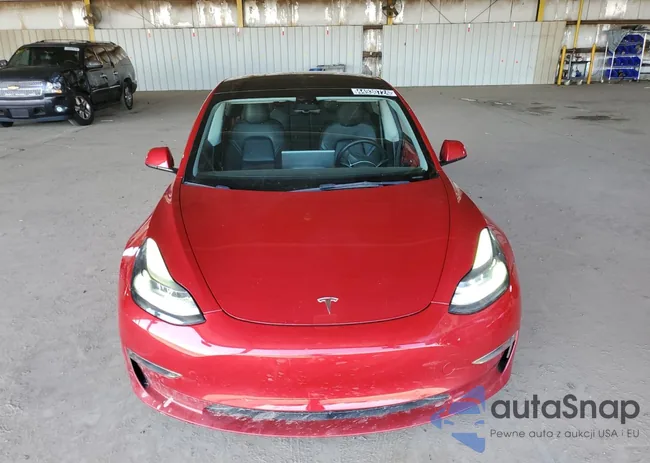 5YJ3E1EB5NF192345: 44930724