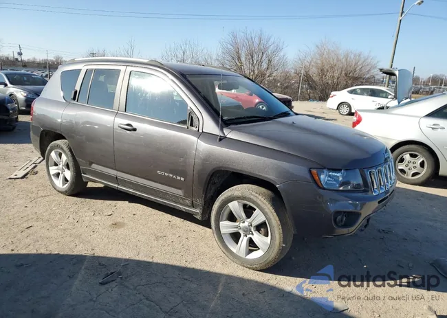 1C4NJDBB3HD143294: 42868144