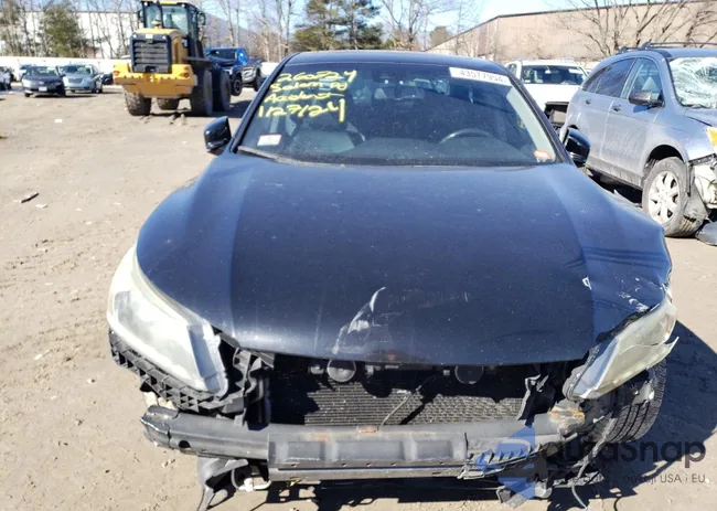 1HGCR3F83EA004130: 43577954