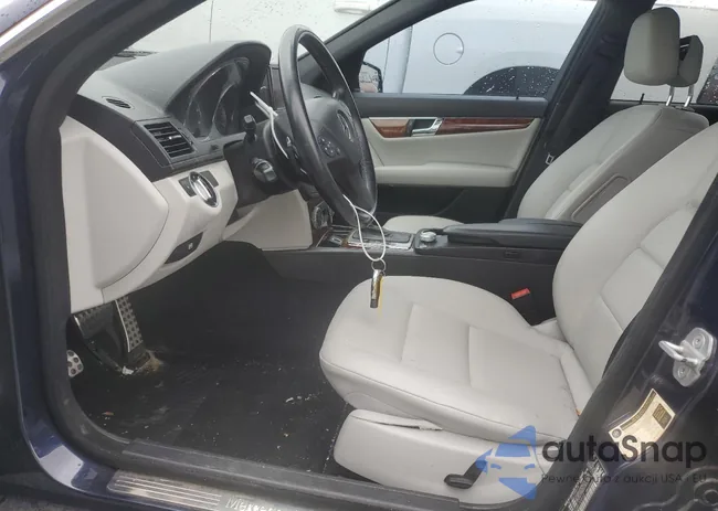 WDDGF5EB5BR159542: 43807844