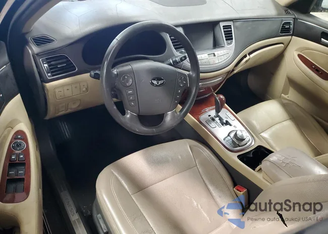 KMHGC4DD8CU189435: 48774774