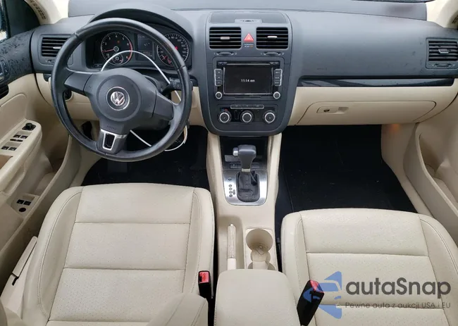 3VWRA7AJ6AM091758: 45701174