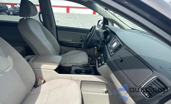 KNDMB5C12F6043483: 48496904