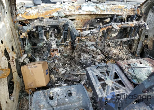 3GTP1UEC3EG101333: 45696644