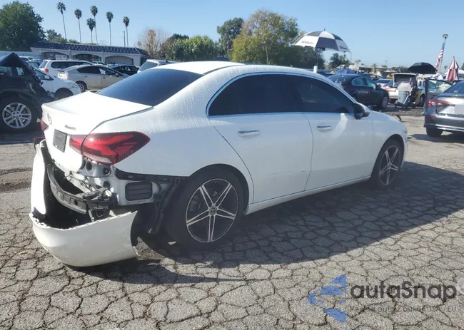 WDD3G4FB3KW000766: 45132944