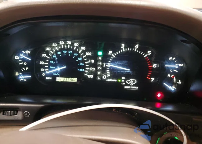 JT6HT00W2Y0102384: 46472334