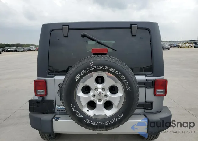 1C4BJWEG5EL103354: 46628544