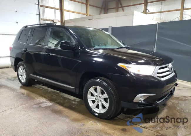 5TDBK3EH8CS127812: 47650074