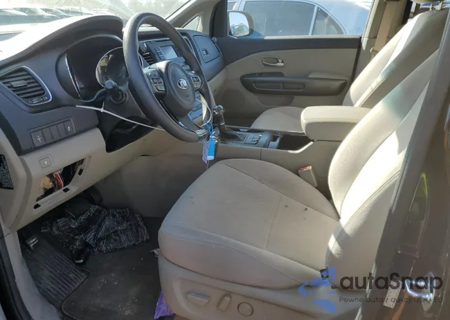 KNDMB5C14H6228203: 39269094