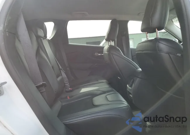 1C4PJLLB7KD458172: 48744944